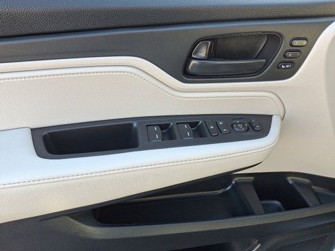 Used 2025 Honda Odyssey EX-L image 12