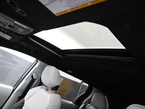 Certified 2026 Toyota Sienna XSE image 27