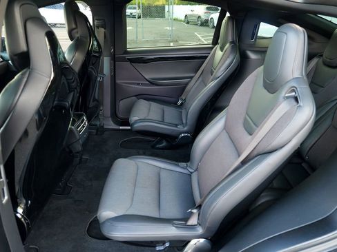 Used 2017 Tesla Model X 100D AWD/4WD image 25