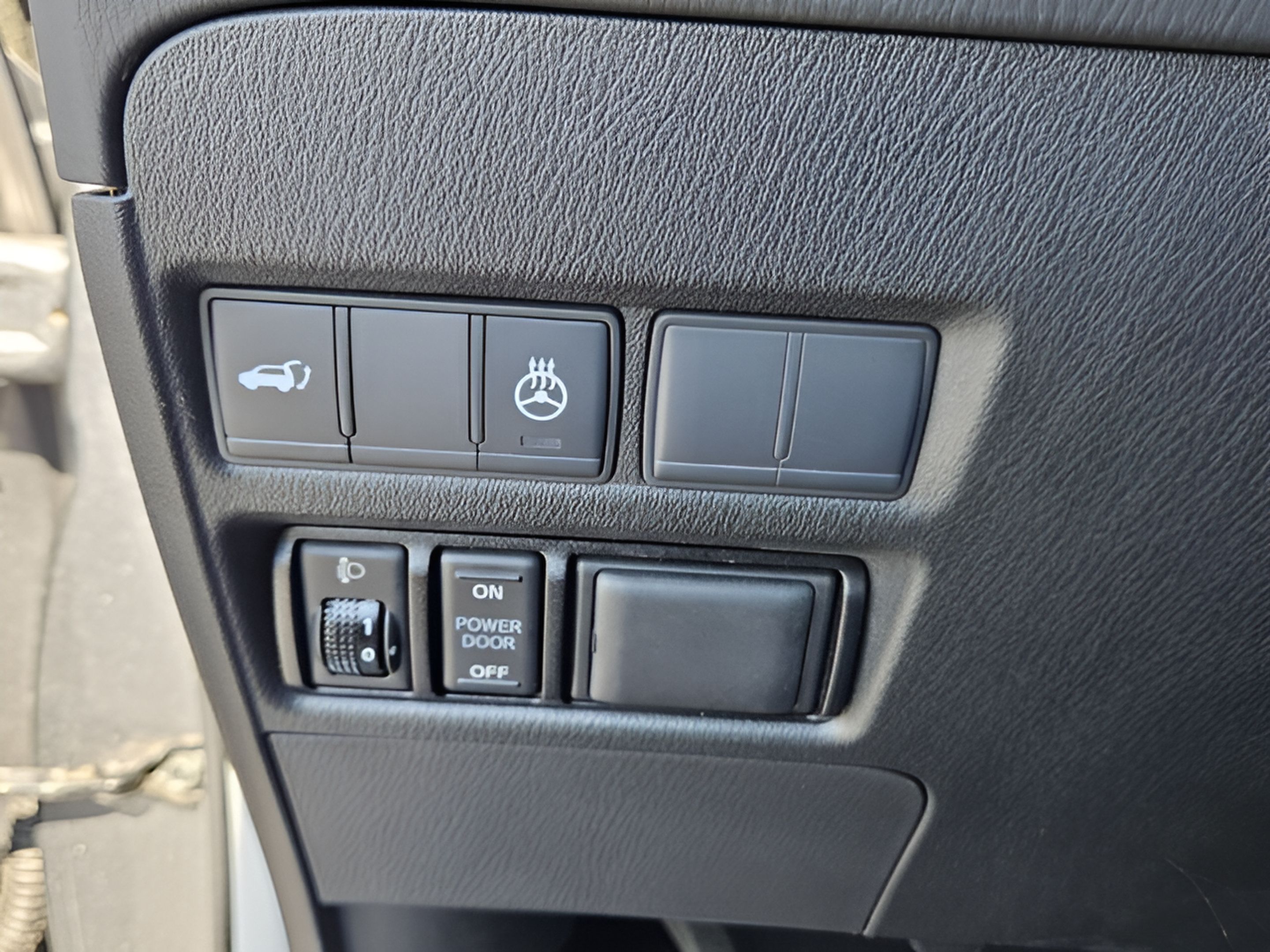 Used 2019 INFINITI QX80 Luxe w/ All-Season Package RWD image 16