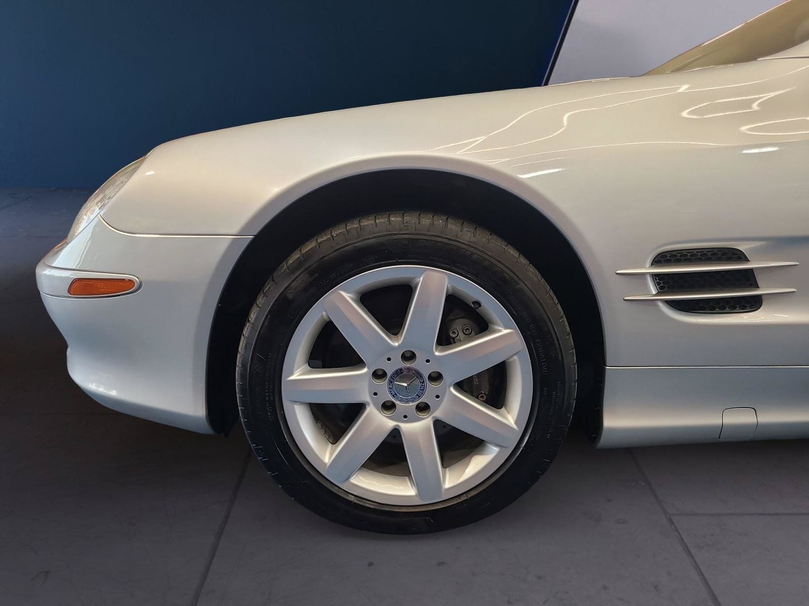 Used 2003 Mercedes-Benz SL 500 image 9