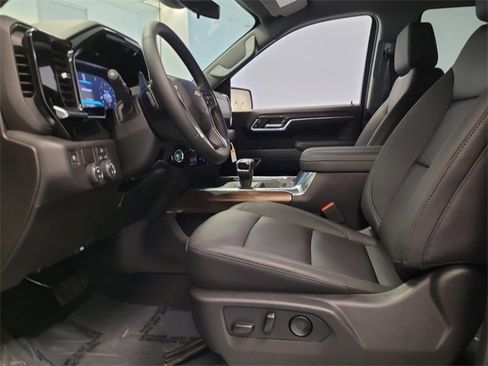 New 2026 Chevrolet Silverado 1500 LT w/ Leather Package image 11