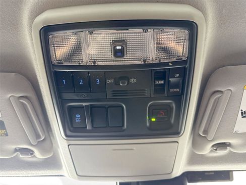 Certified 2022 Toyota 4Runner Limited image 24