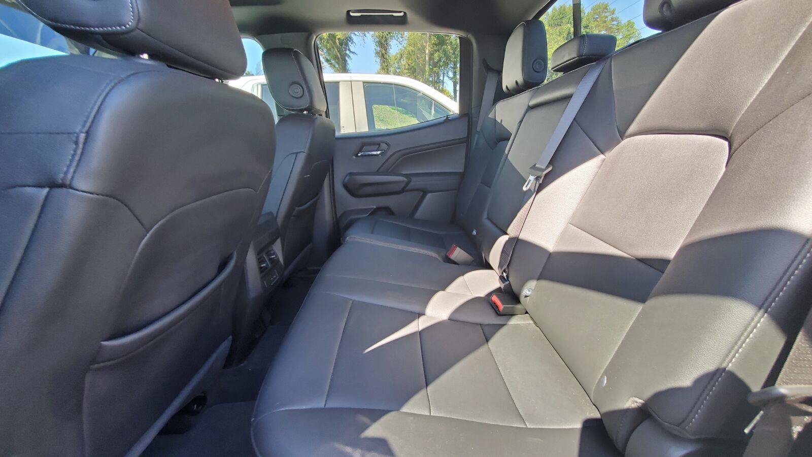 Used 2025 GMC Canyon Elevation w/ Convenience Package AWD/4WD image 5