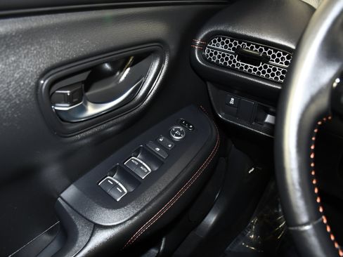 Certified 2025 Honda HR-V Sport image 32