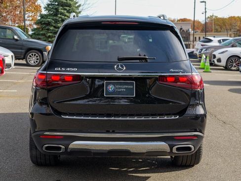 Used 2025 Mercedes-Benz GLS 450 4MATIC image 6