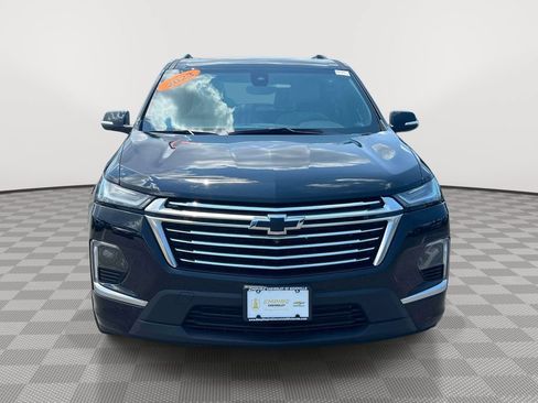 Used 2023 Chevrolet Traverse Premier AWD/4WD image 2