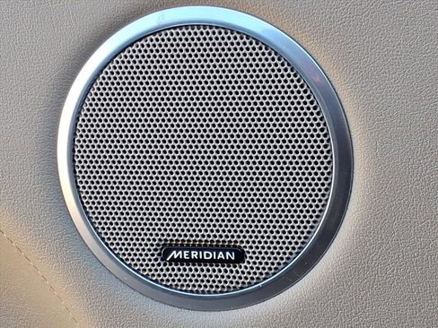 Used 2014 Land Rover Range Rover HSE image 11