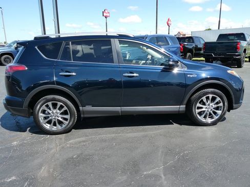 Used 2018 Toyota RAV4 Limited w/ Advanced Technology Package AWD/4WD image 4
