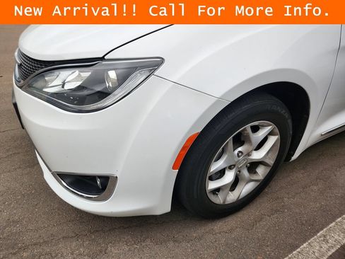 Used 2020 Chrysler Pacifica Limited FWD image 6