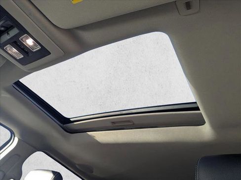 Used 2017 RAM 1500 Laramie w/ Convenience Group image 16