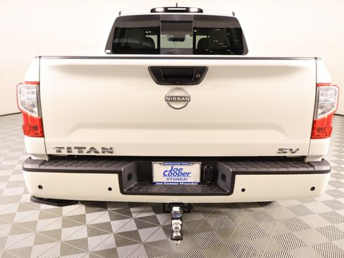 Used 2024 Nissan Titan SV w/ Accessory Utility Package RWD image 19