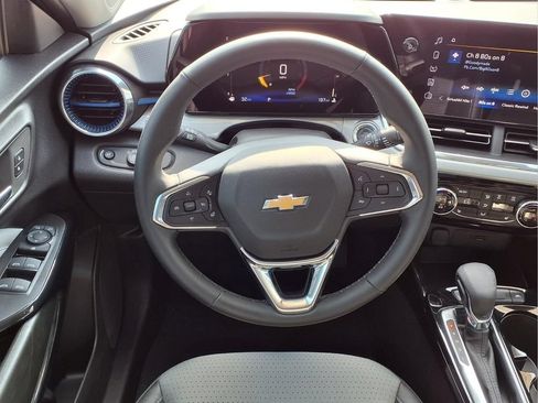 Used 2026 Chevrolet Trax LT w/ Driver Confidence Package FWD image 20