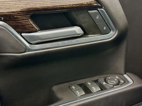 Used 2023 GMC Sierra 1500 Elevation w/ LPO, Elevation Black Package image 15