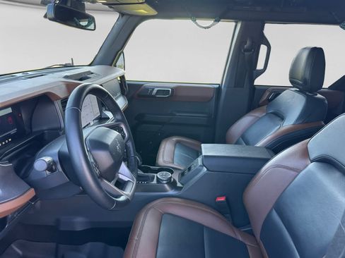 Used 2024 Ford Bronco Outer Banks AWD/4WD image 10