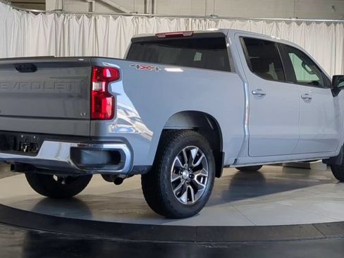 Used 2024 Chevrolet Silverado 1500 LT AWD/4WD image 8