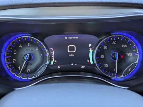 New 2026 Chrysler Pacifica Pinnacle image 32