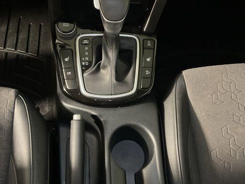 Used 2024 Kia Seltos S image 30