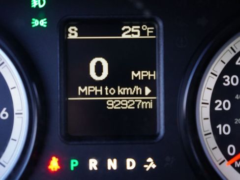 Used 2016 RAM 1500 Express image 6