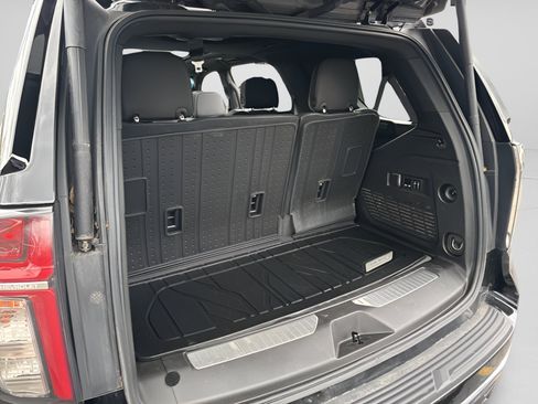 Used 2023 Chevrolet Tahoe Premier w/ Premium Package AWD/4WD image 20