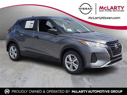 New 2025 Nissan Kicks S