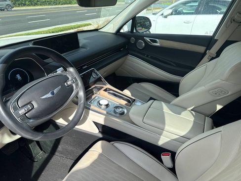 Used 2024 Genesis GV80 2.5T w/ Prestige Package AWD/4WD image 5