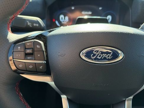 Used 2026 Ford Explorer ST-Line w/ ST-Line Street Pack AWD/4WD image 26
