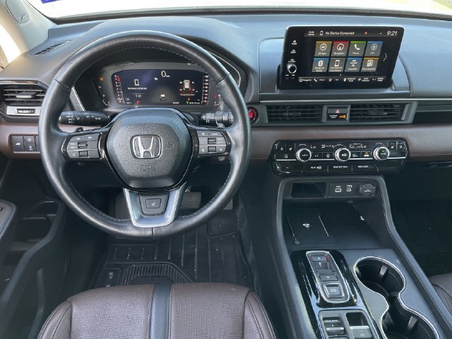 Used 2023 Honda Pilot Elite image 12