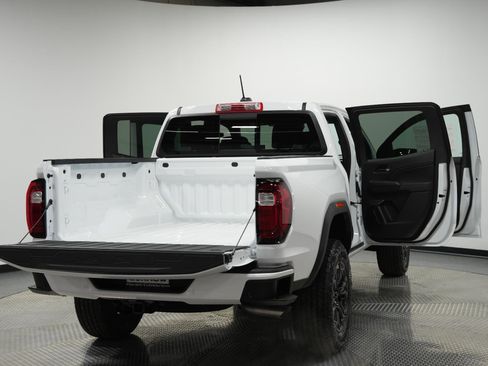 New 2025 GMC Canyon Elevation image 12
