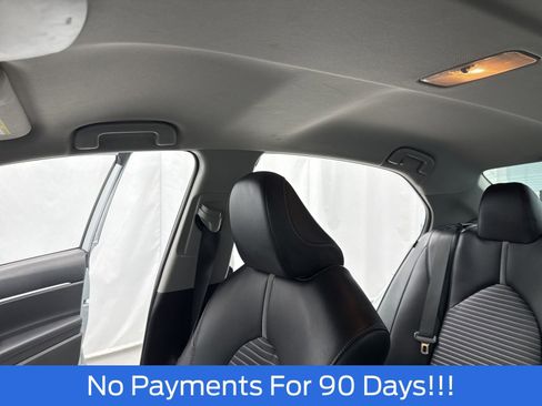 Used 2023 Toyota Camry SE image 23