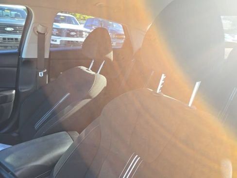 Used 2024 Hyundai Elantra SEL FWD image 7