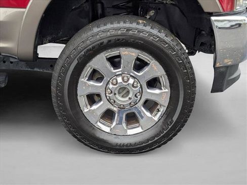 Used 2018 Ford F350 Lariat w/ Chrome Package image 22