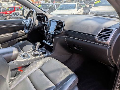 Used 2021 Jeep Grand Cherokee Limited image 28