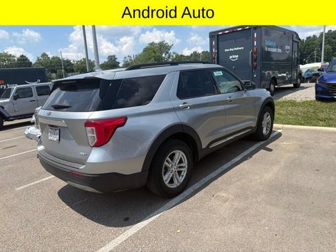 Used 2020 Ford Explorer XLT w/ Equipment Group 202A AWD/4WD image 6