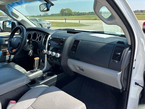 Used 2012 Toyota Tundra Limited w/ Memory Pkg image 25