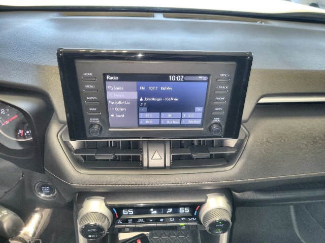 Used 2019 Toyota RAV4 XLE w/ Convenience Package AWD/4WD image 16