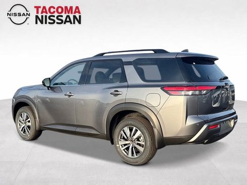 New 2026 Nissan Pathfinder SL AWD/4WD image 3