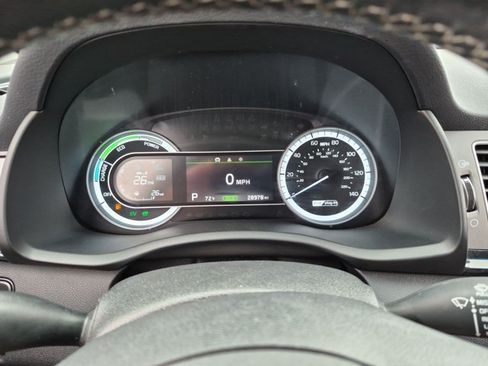 Used 2018 Kia Niro EX FWD image 9