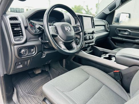 Used 2022 RAM 1500 Big Horn AWD/4WD image 11