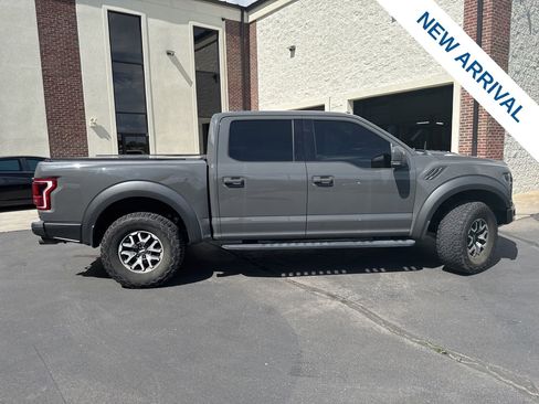 Used 2018 Ford F150 Raptor w/ Equipment Group 802A Luxury AWD/4WD image 8
