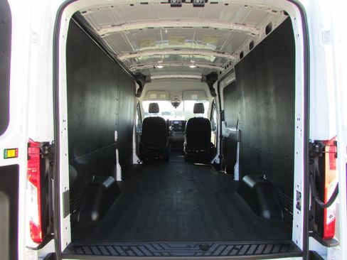 Used 2023 Ford Transit 250 Medium Roof w/ Load Area Protection Package image 23