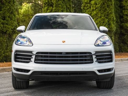 Used 2021 Porsche Cayenne AWD/4WD image 17