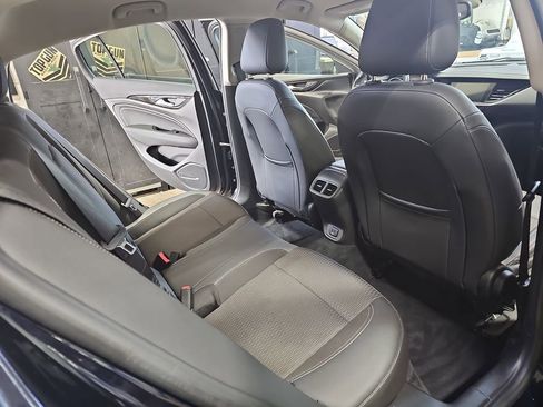 Used 2018 Buick Regal Preferred w/ Driver Confidence Package #1 image 11