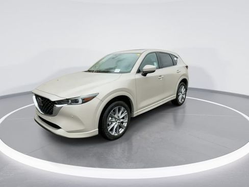 Used 2025 MAZDA CX-5 AWD 2.5 S w/ Premium Plus Pkg image 3