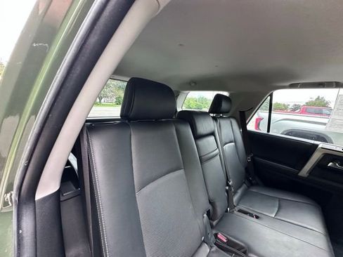 Used 2022 Toyota 4Runner Limited AWD/4WD image 9