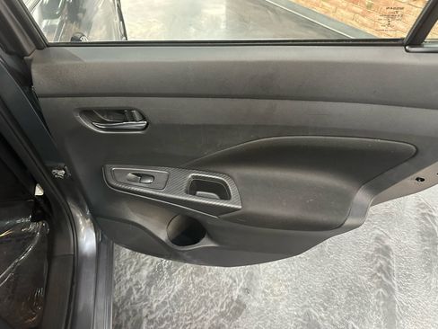 Used 2021 Nissan Versa SV image 12