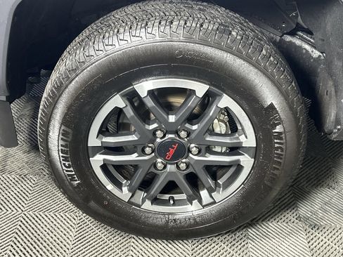 Used 2025 Toyota Tacoma TRD Sport RWD image 9
