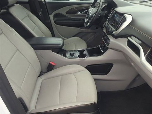 Used 2021 GMC Terrain SLT image 25