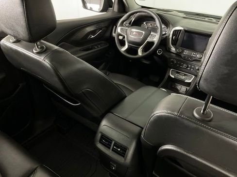Used 2023 GMC Terrain SLT w/ Tech Package image 35