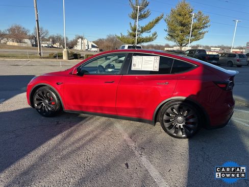 Used 2023 Tesla Model Y Performance image 18